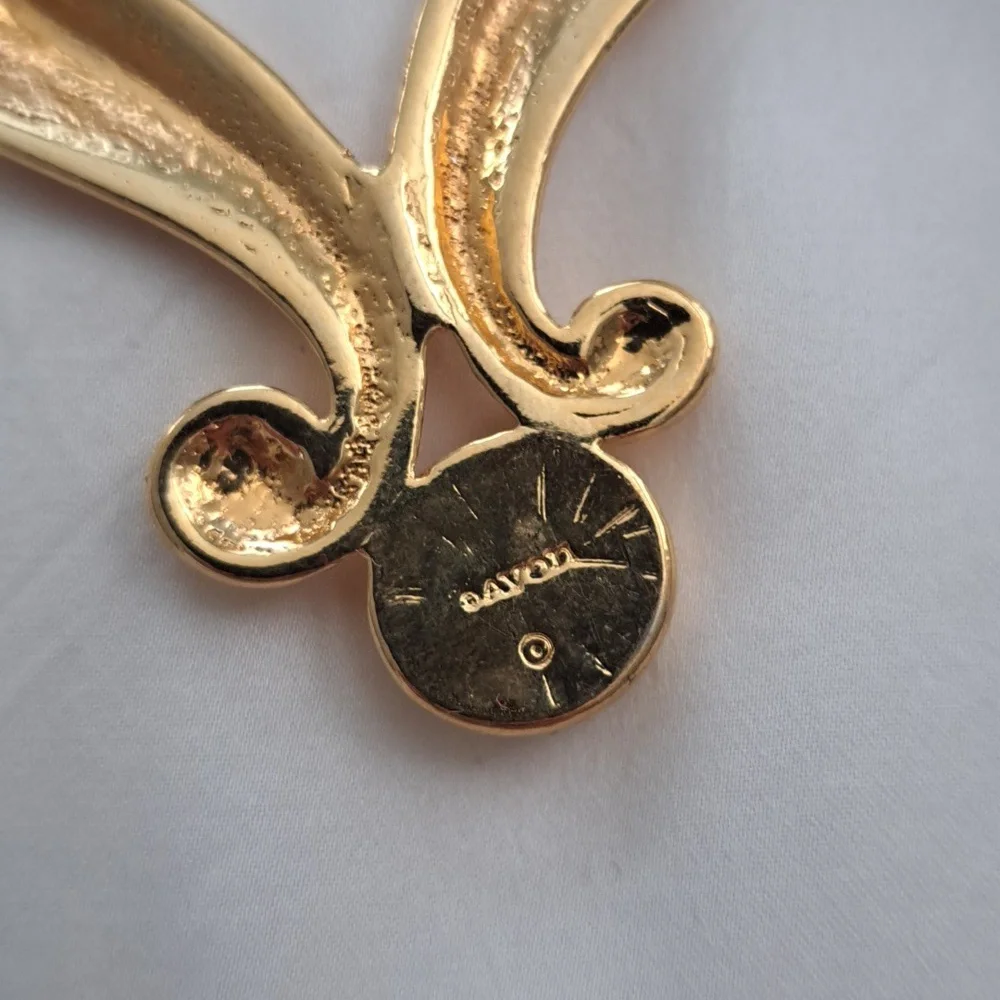 Vintage Pin 7/19
